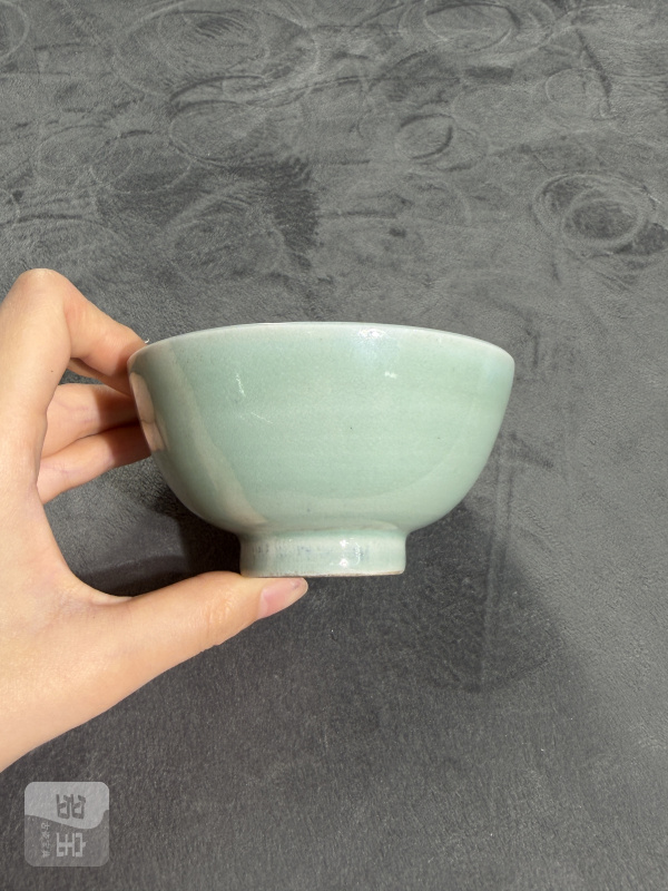 清雍正外粉青釉内青花双龙赶珠纹小杯 - 图3
